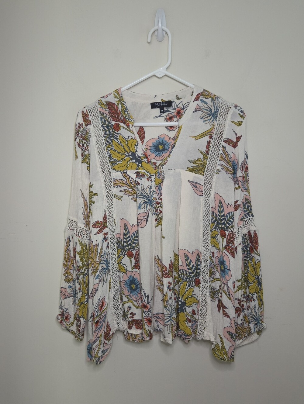 Women's RD & Koko Floral Print Long Sleeve Boho  Top Sz Medium